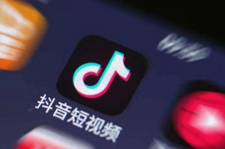 ks是什么意思 - 抖音点赞秒到账，这句话的意思是在抖音平台上，用户可以通过某种方式（可能是使用特定的软件或服务）来快速获得点赞，使得点赞数量迅速增加。