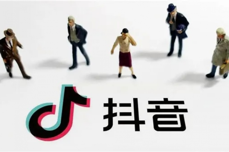 通过抖音平台上的真人点赞活动，品牌得以利用真实的用户互动来增强其影响力和市场认知度。