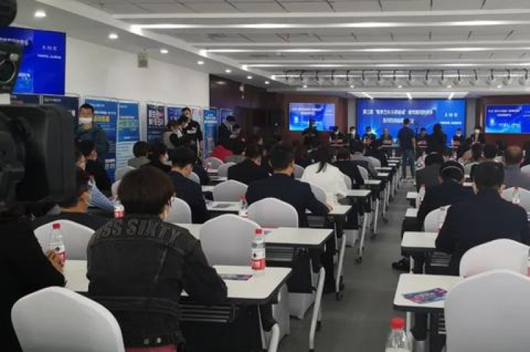 抖音业务全天候自助下单，尽享便捷服务体验！