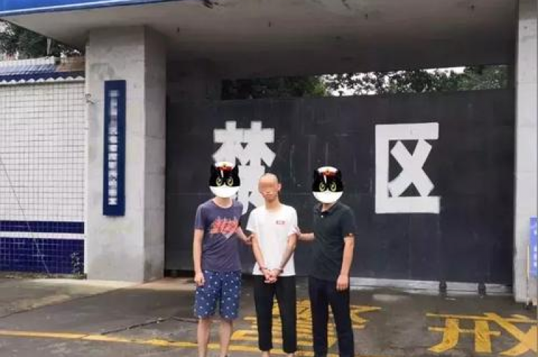 卡盟24小时自动发卡平台的核心优势，全天候不间断的自动发卡服务，确保您无论何时何地都能迅速获取所需的卡密信息！新手上路首选！