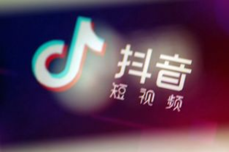 在抖音购物时，掌握一些技巧可以帮助你在24小时内发现商品的最低价。